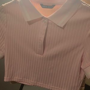 Pink cropped shirt